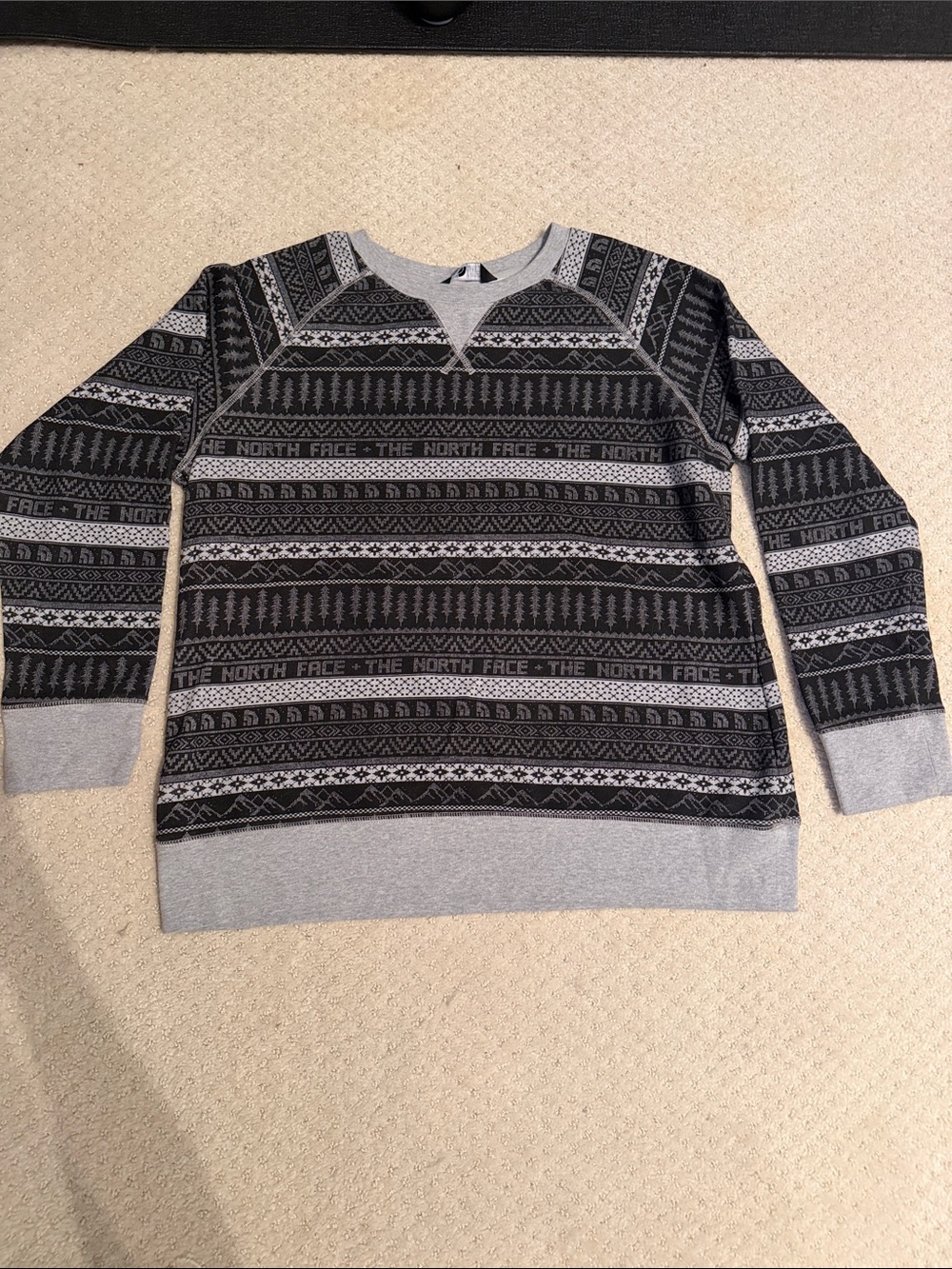 The North Face Men’s Black & Gray Patterned Crewneck Sweater